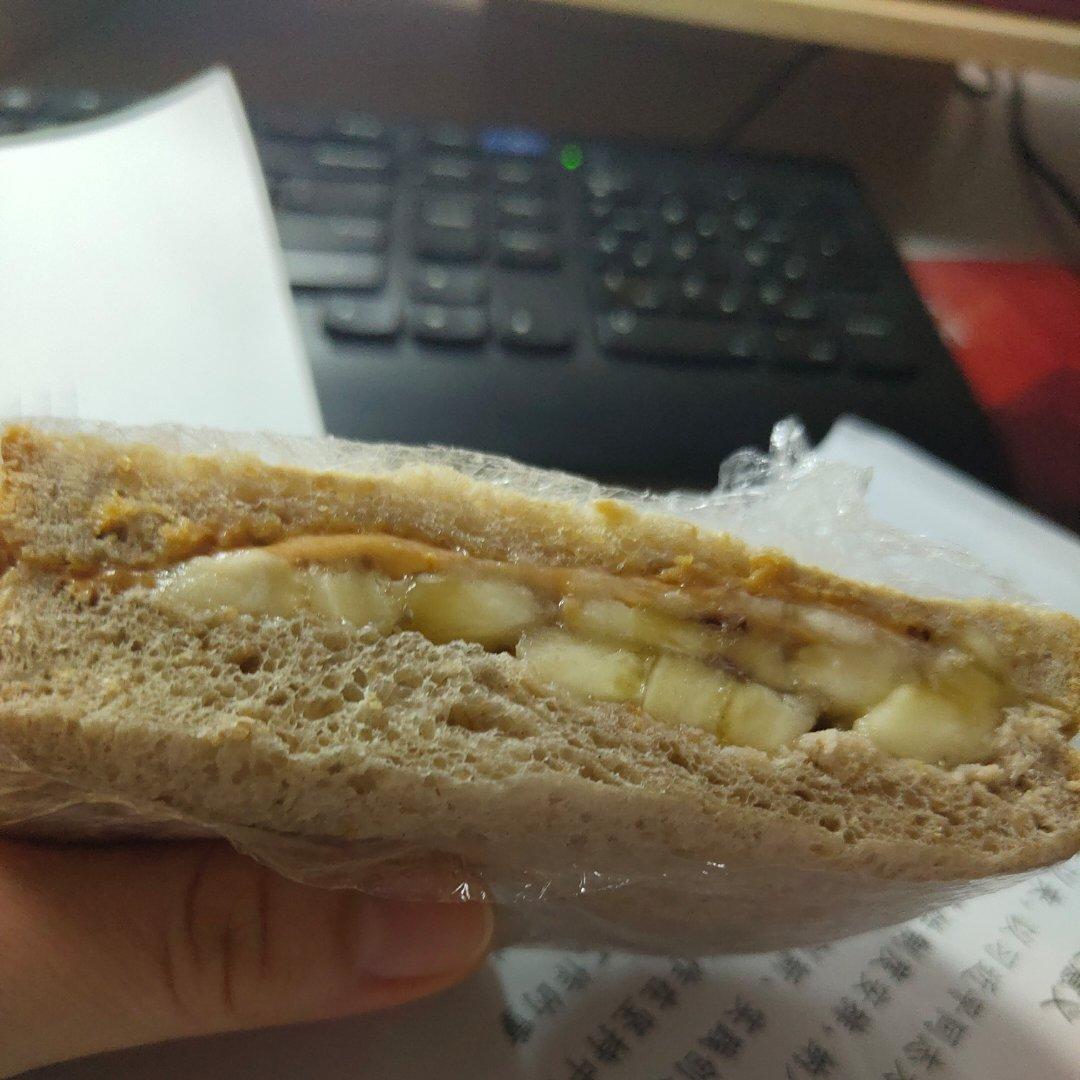 香蕉泥花生酱三明治（我的食欲稳定器）| 健康·三餐