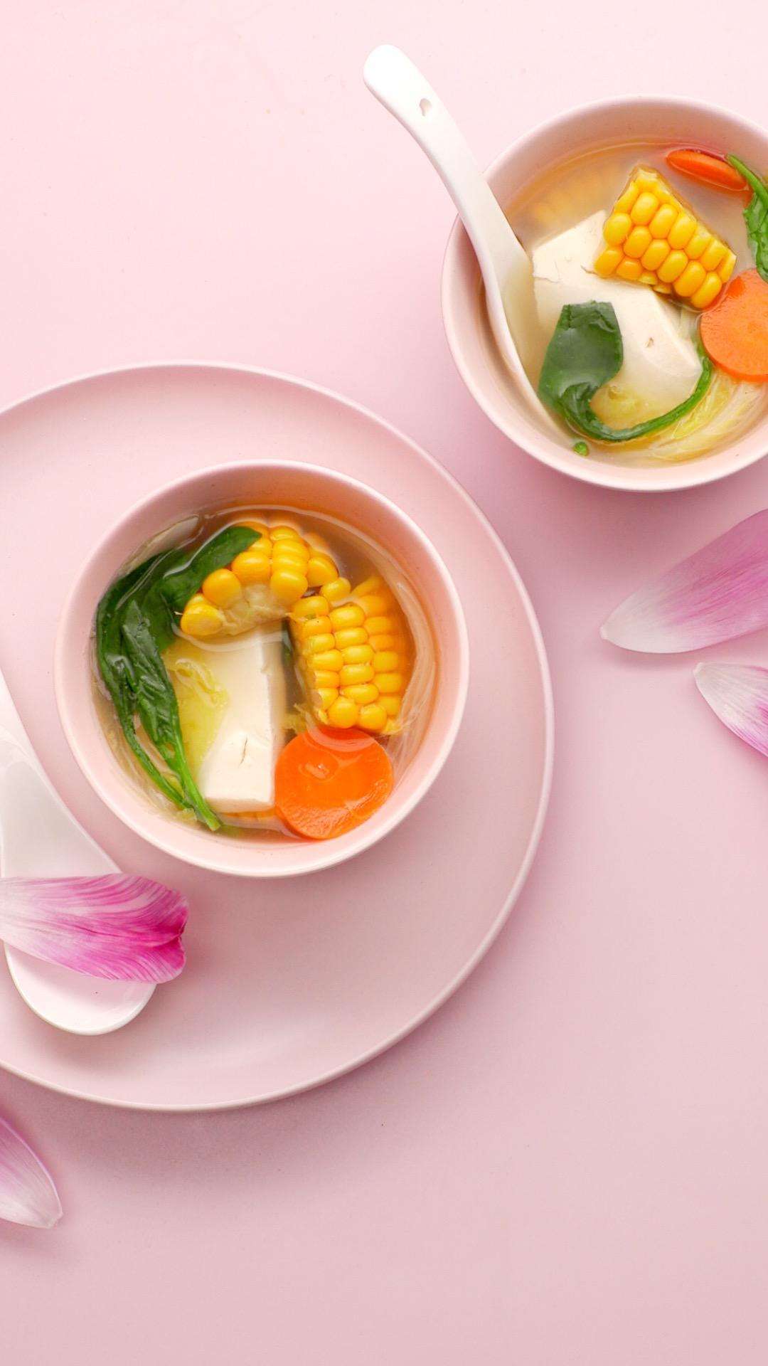 刷脂鲜蔬菌汤的做法