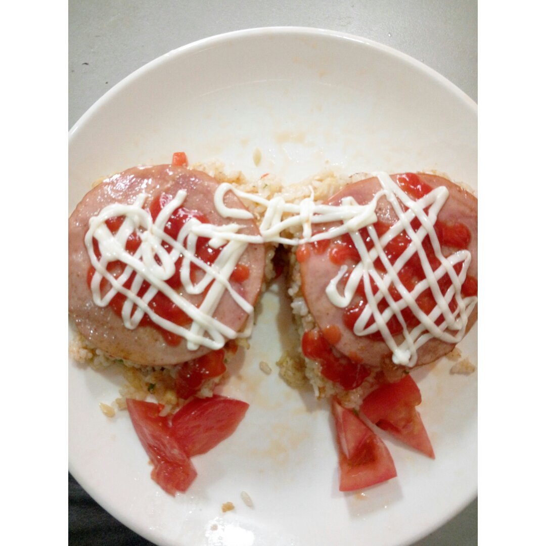 烟熏火腿番茄酱饭