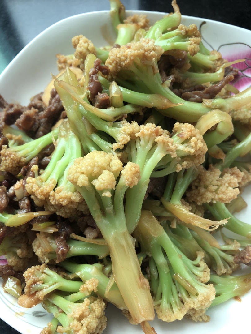 干煸菜花（花菜炒肉）
