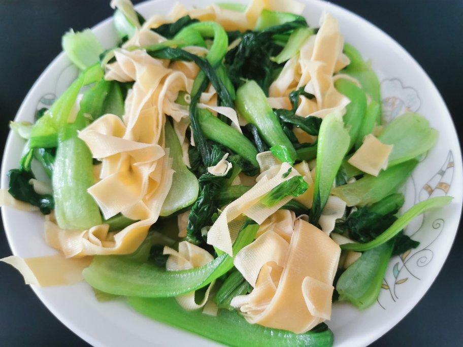 杭白菜炒薄百叶丝