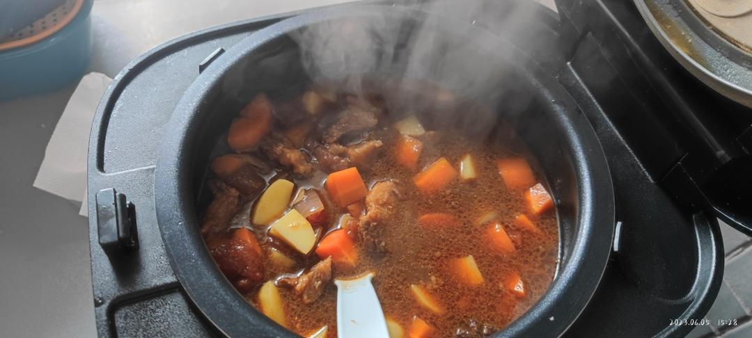 红烧牛肉土豆 （独家秘制）