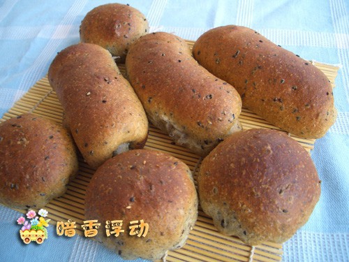 黑芝麻面包的做法
