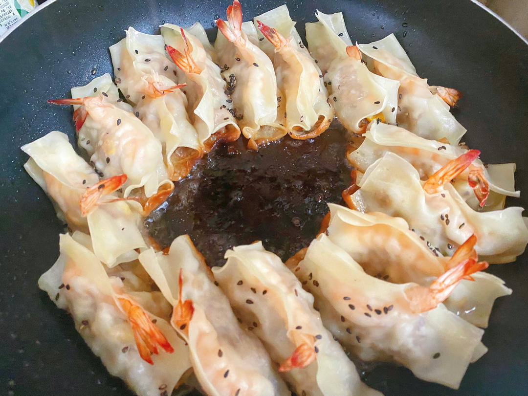 鲜虾锅贴