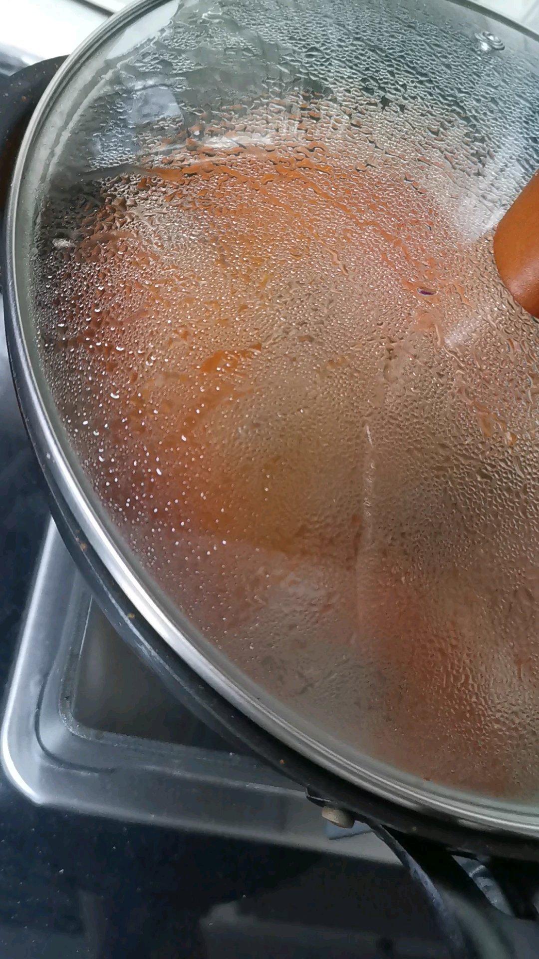 汤浓肉嫩的番茄牛腩，牛腩软烂秘法