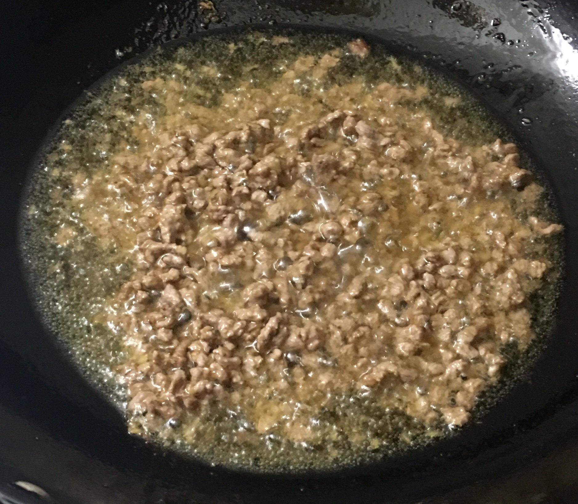 榨菜豆豉牛肉酱的做法 步骤3
