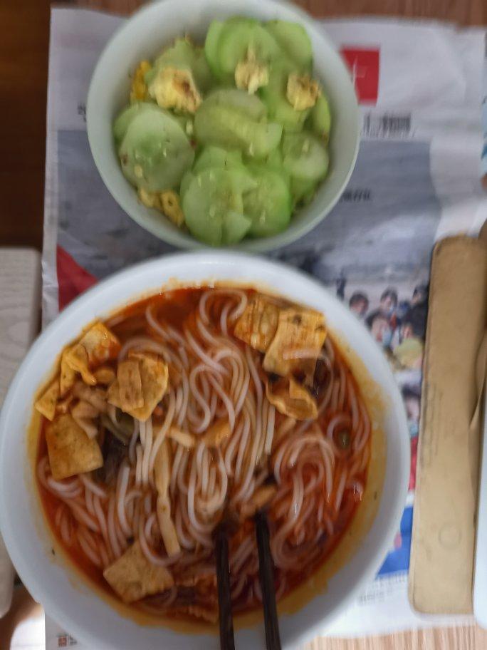 黄瓜炒鸡蛋