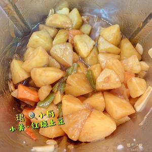 小美·红烧土豆的做法 步骤5
