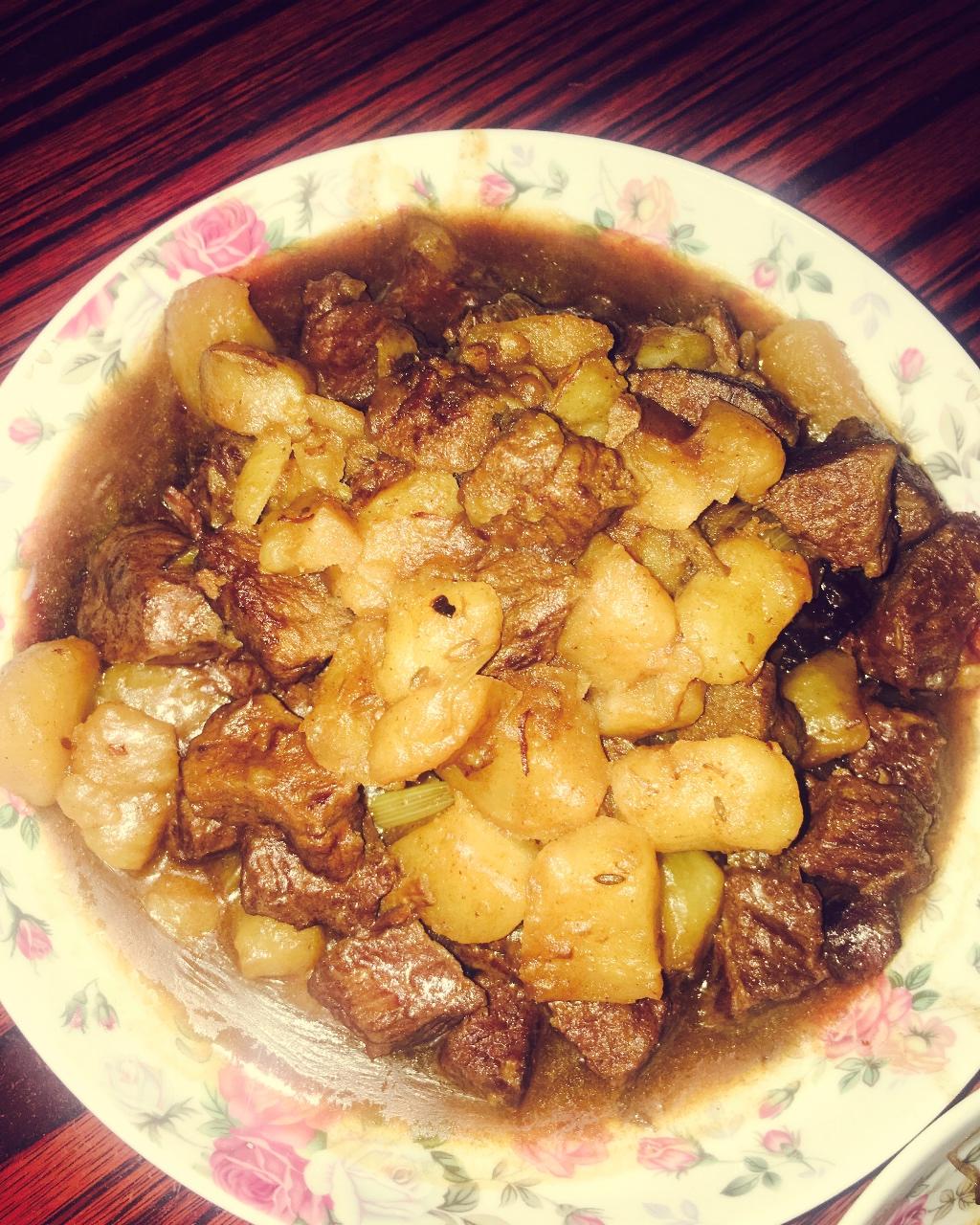 土豆炖牛肉
