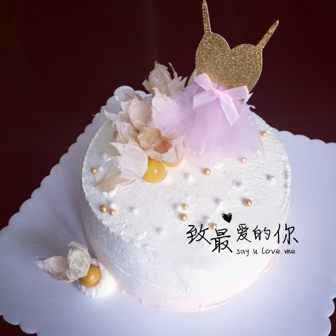 奶油水果装饰蛋糕