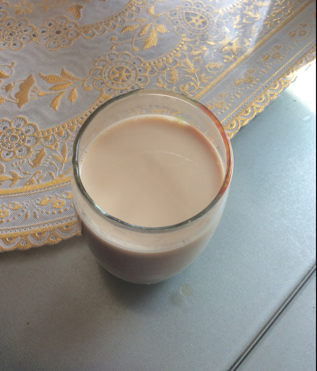 浓浓的锅煮奶茶