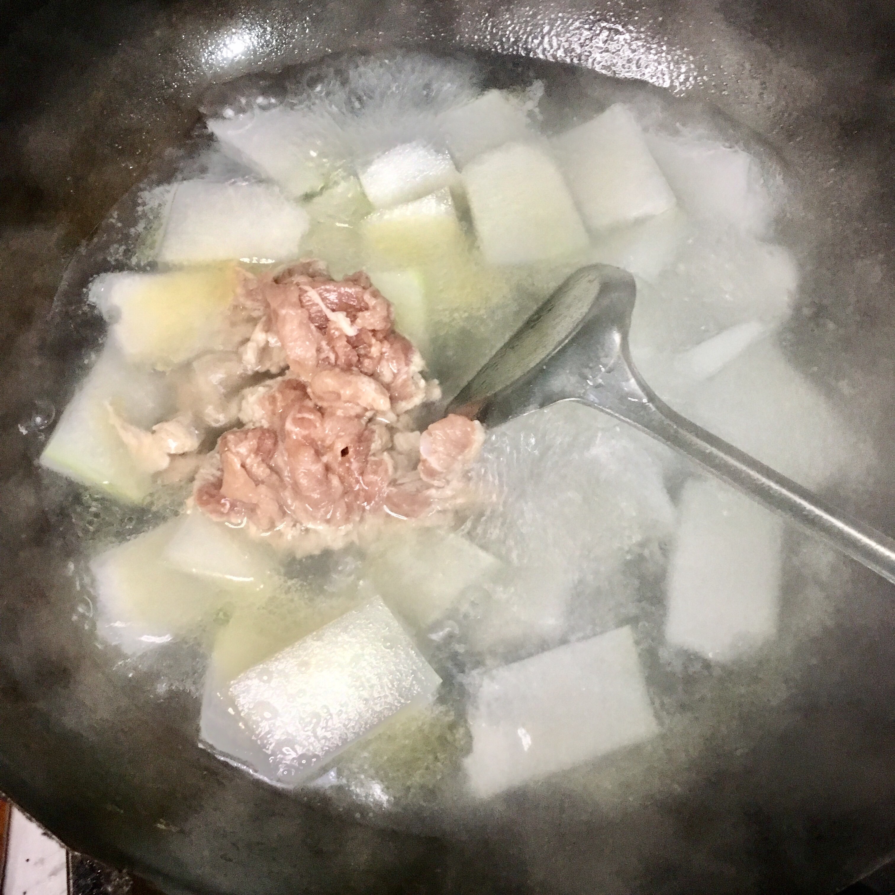 清淡营养的冬瓜瘦肉汤（简单又好喝）的做法 步骤4