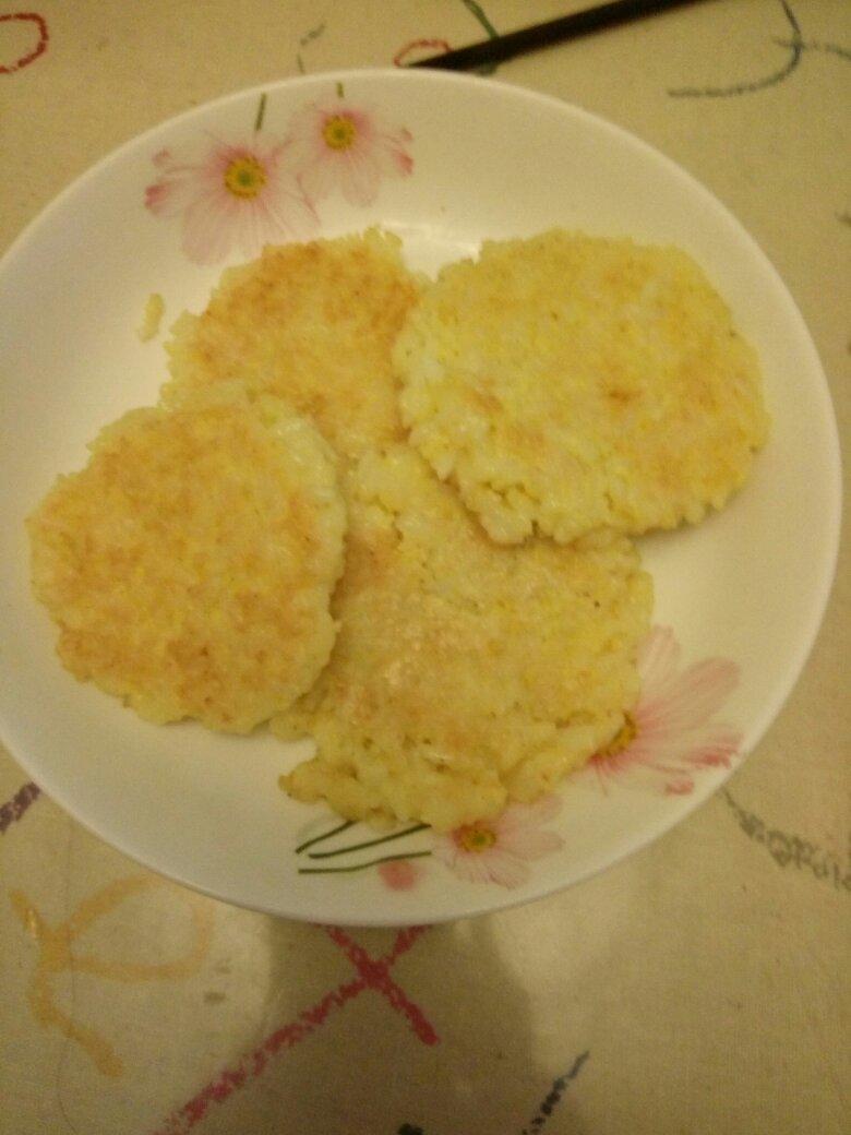 鸡蛋米饭饼