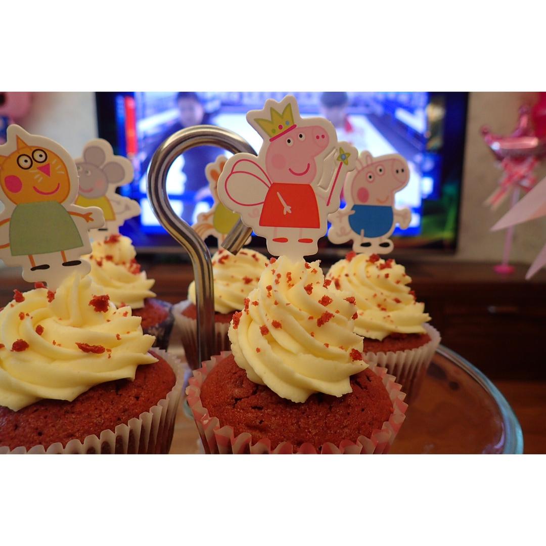 传统红丝绒杯子蛋糕（极软无泡打粉）Red velvet cupcake