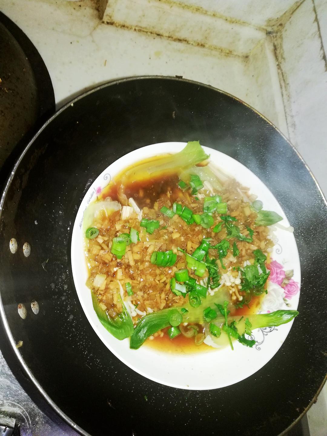 蒜蓉金针菇（超级简单）