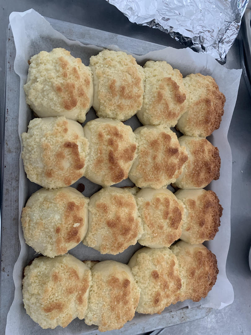 一次发酵同样松软的椰蓉小面包