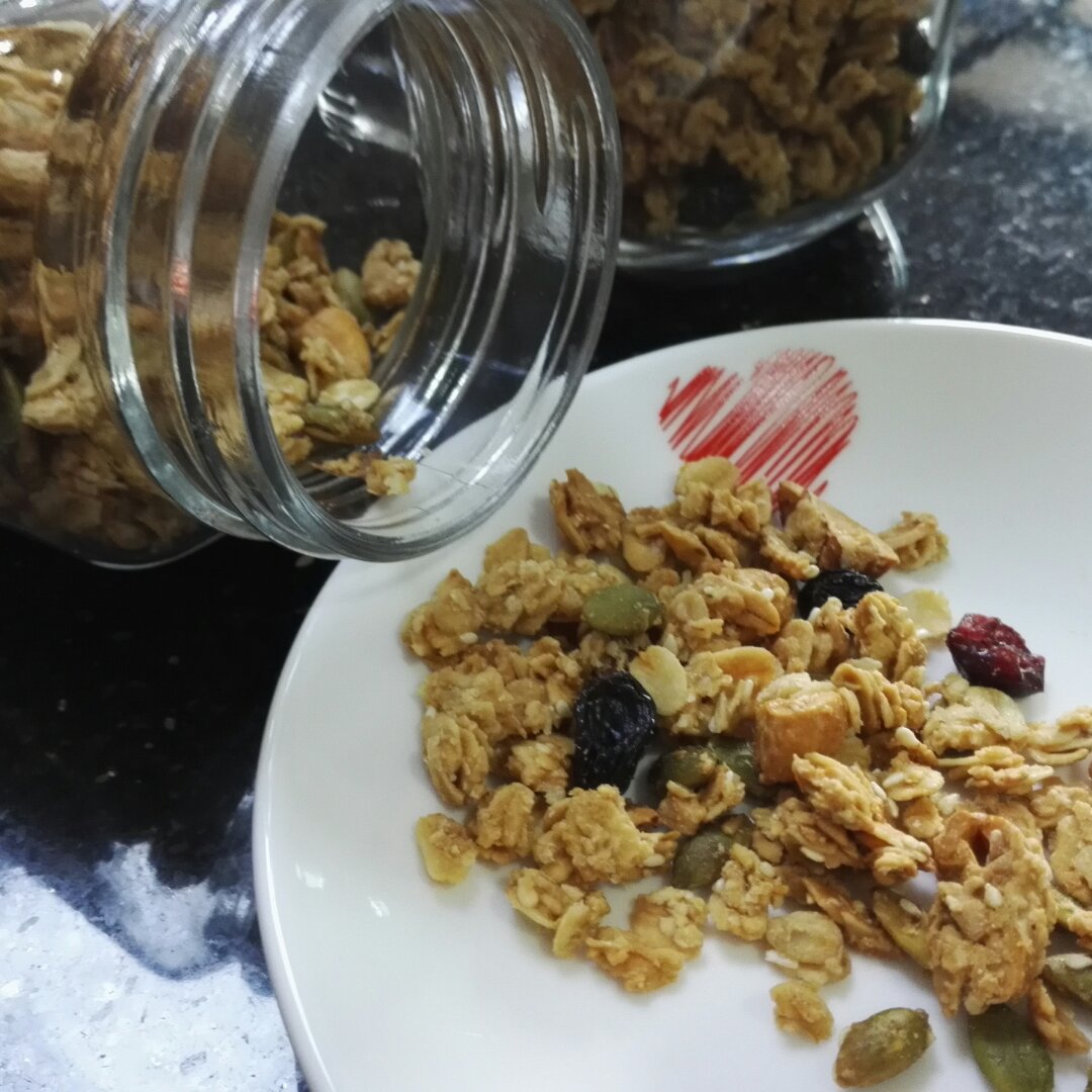 Today's breakfast 格兰诺拉脆麦片