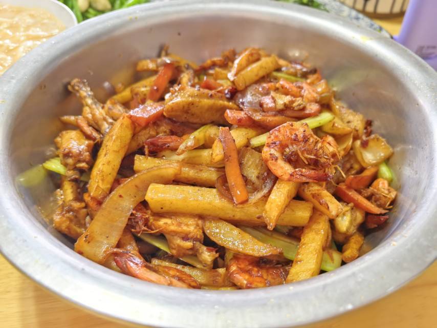 干锅土豆鸡翅