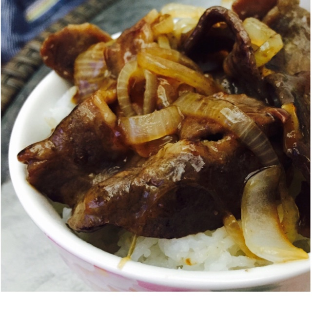 肥牛饭