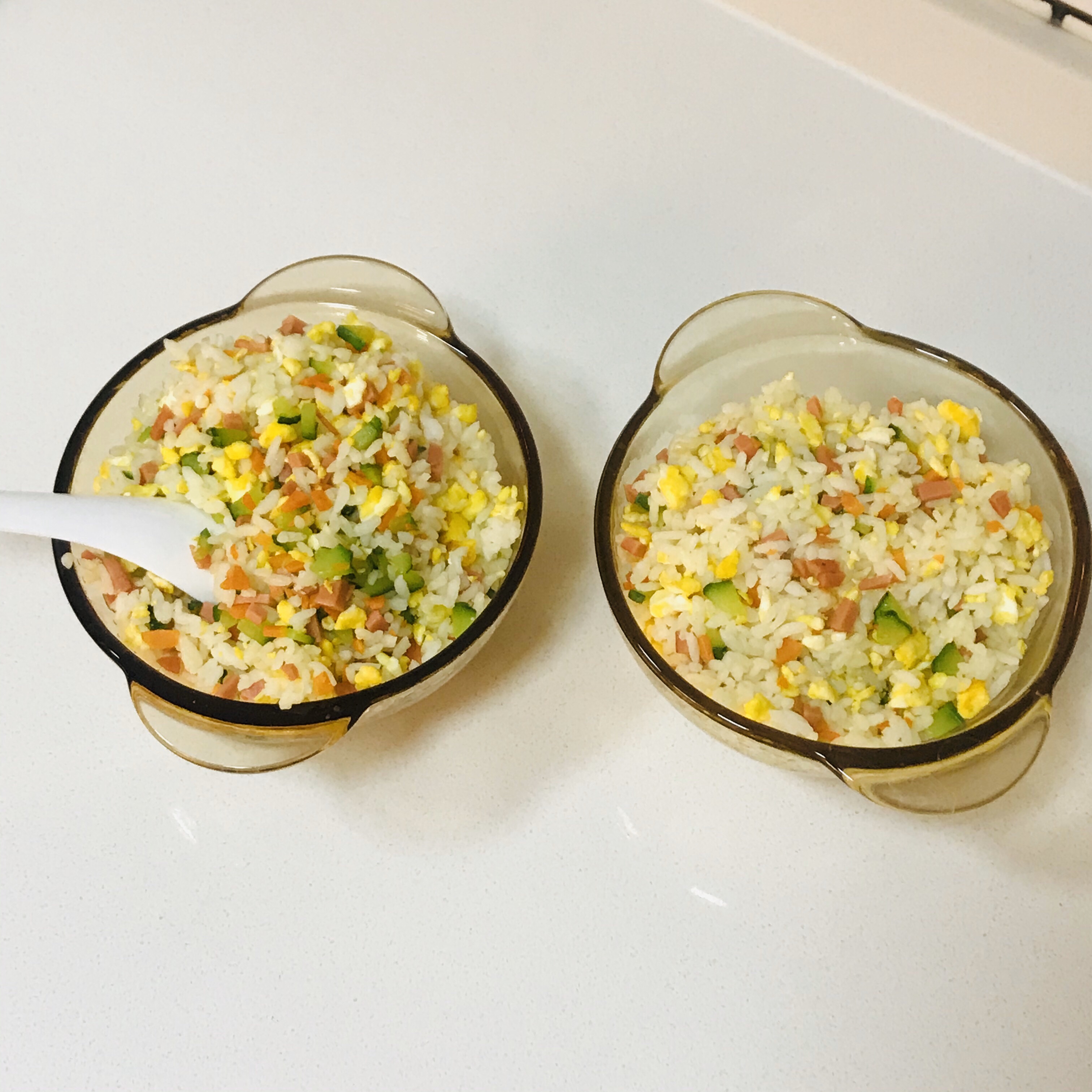 🍛消耗米饭的好办法～蛋炒饭的做法 步骤6