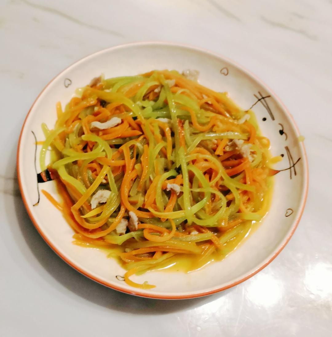 春天必吃之莴苣炒胡萝卜丝