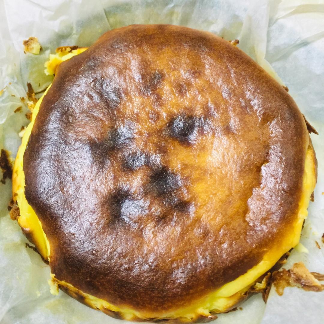 巴斯克式烤芝士蛋糕[超简单][搬运]