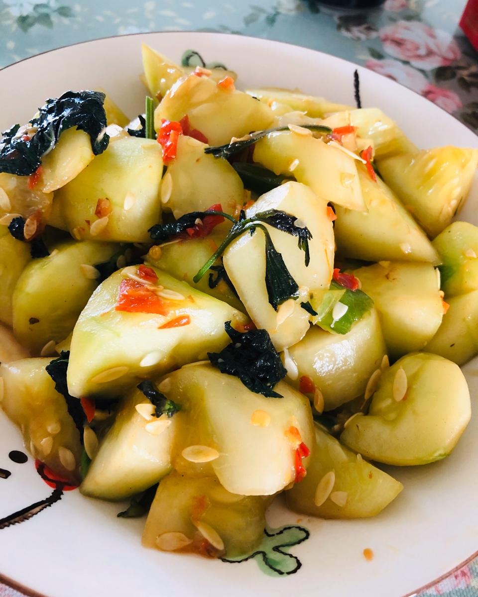 紫苏炒黄瓜