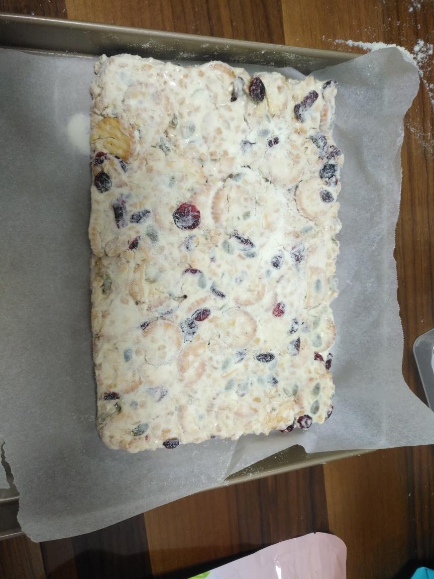 蔓越莓雪花稣的做法 步骤7