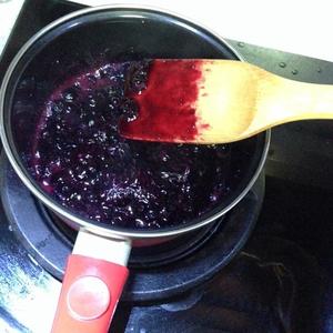 蓝莓酱的做法 步骤5