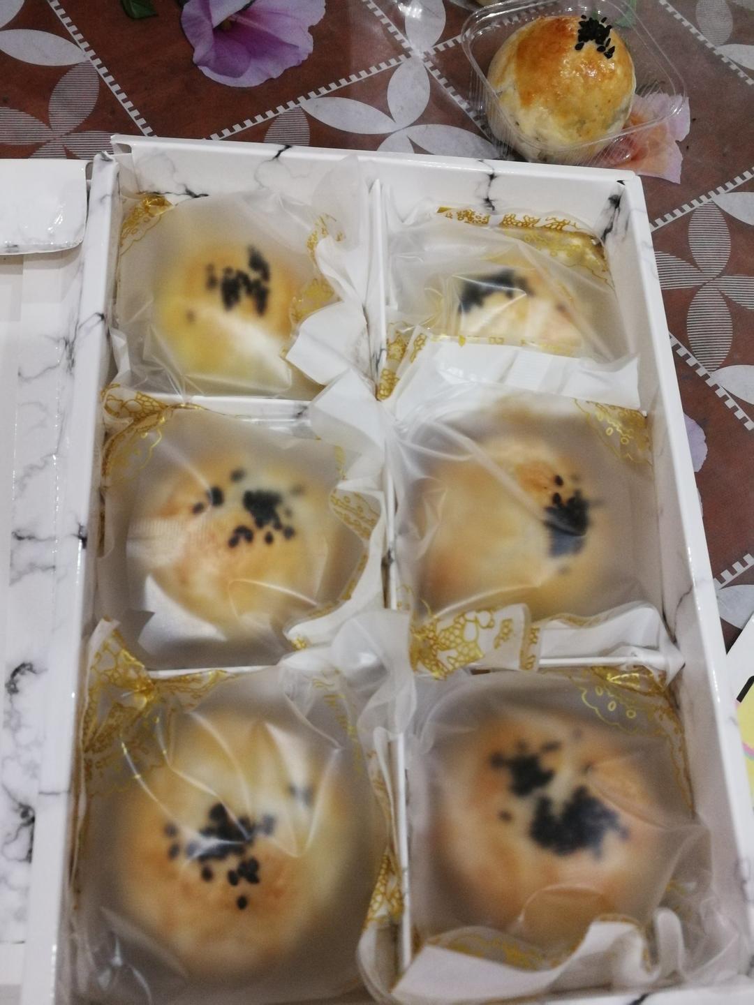 蛋黄酥