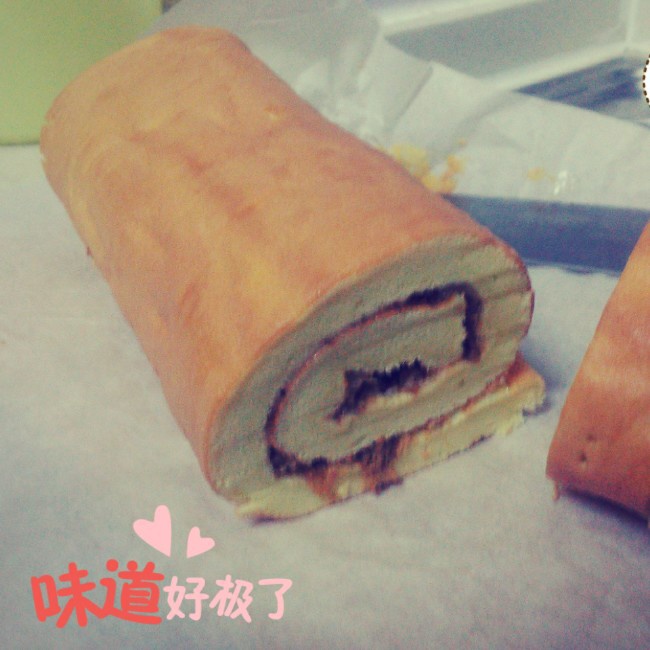 肉松戚风蛋糕卷