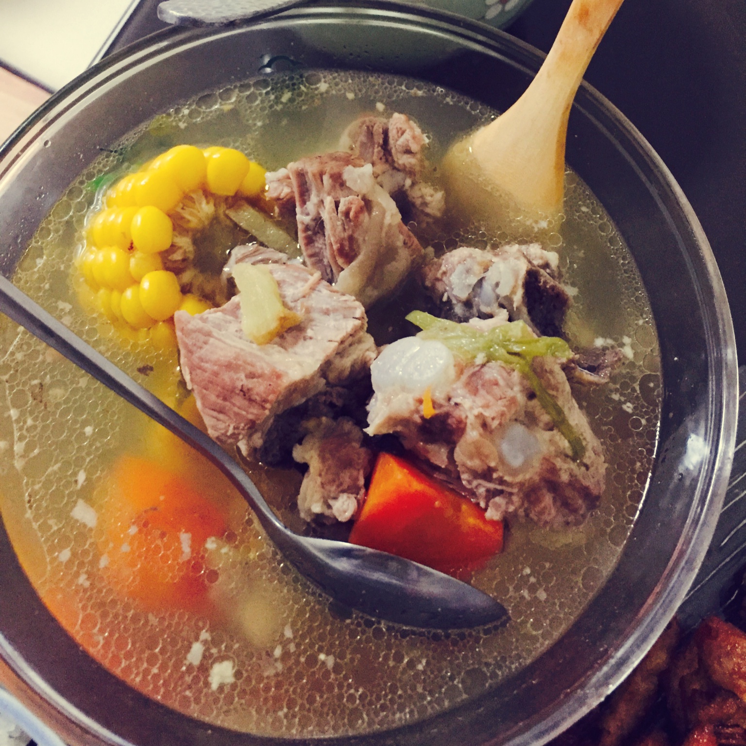 胡萝卜排骨汤