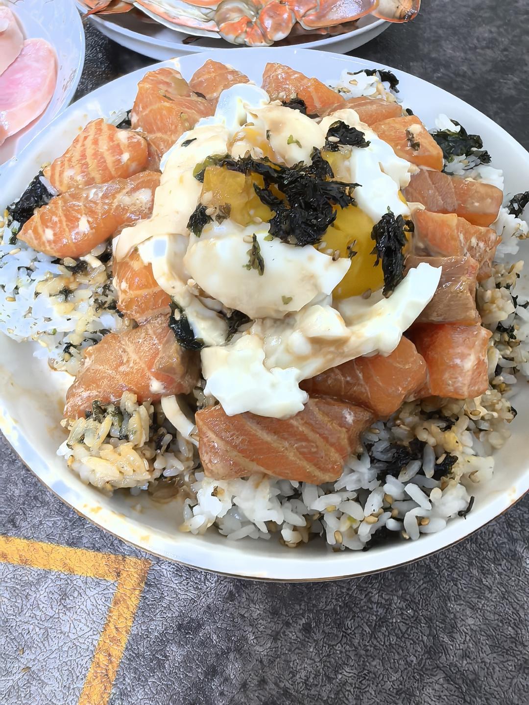 三文鱼牛油果拌饭