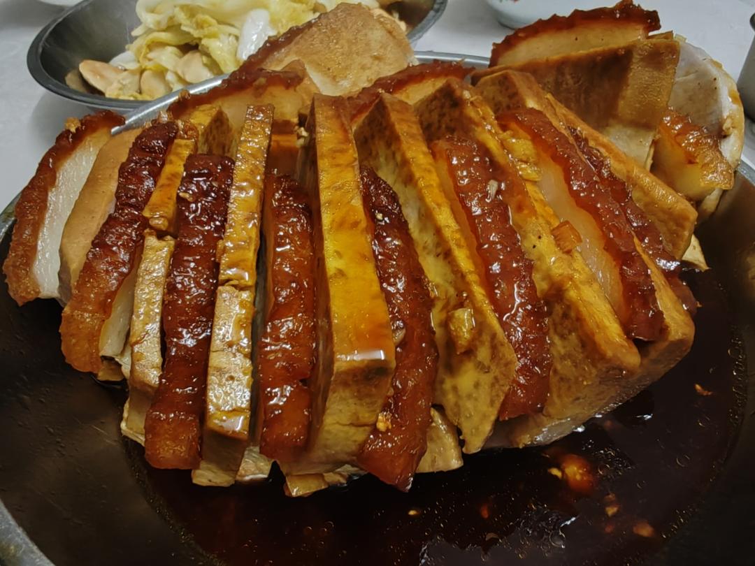 广西芋头扣肉（来自爸爸几十年绝妙手艺😋）