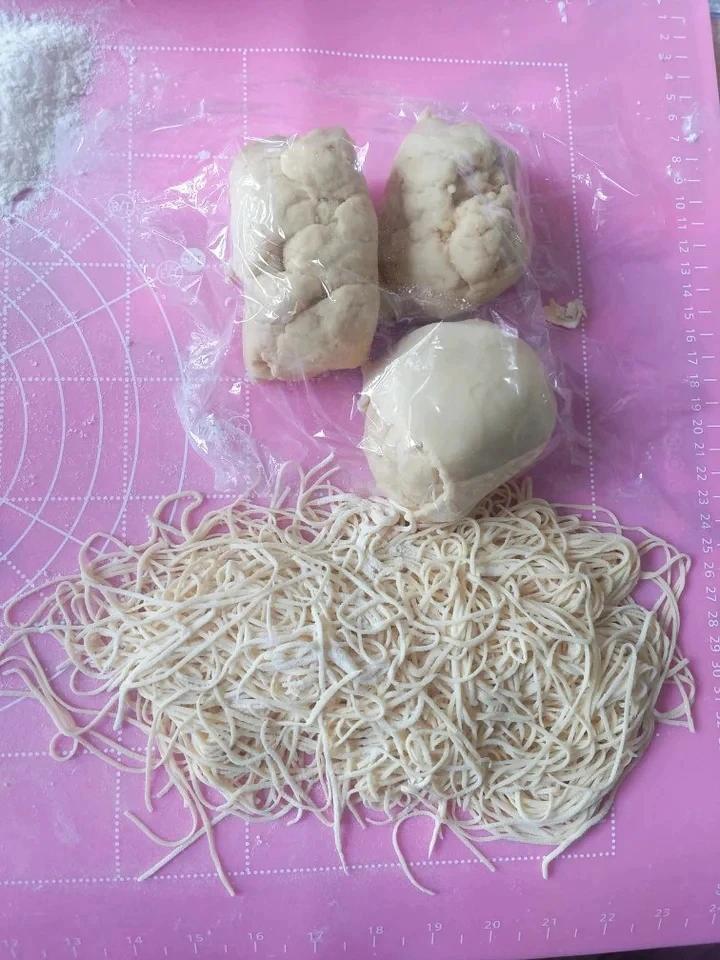 🔥Q弹爽滑面条，5岁小孩轻松做，再也不想买面条（马卡多手动）视频