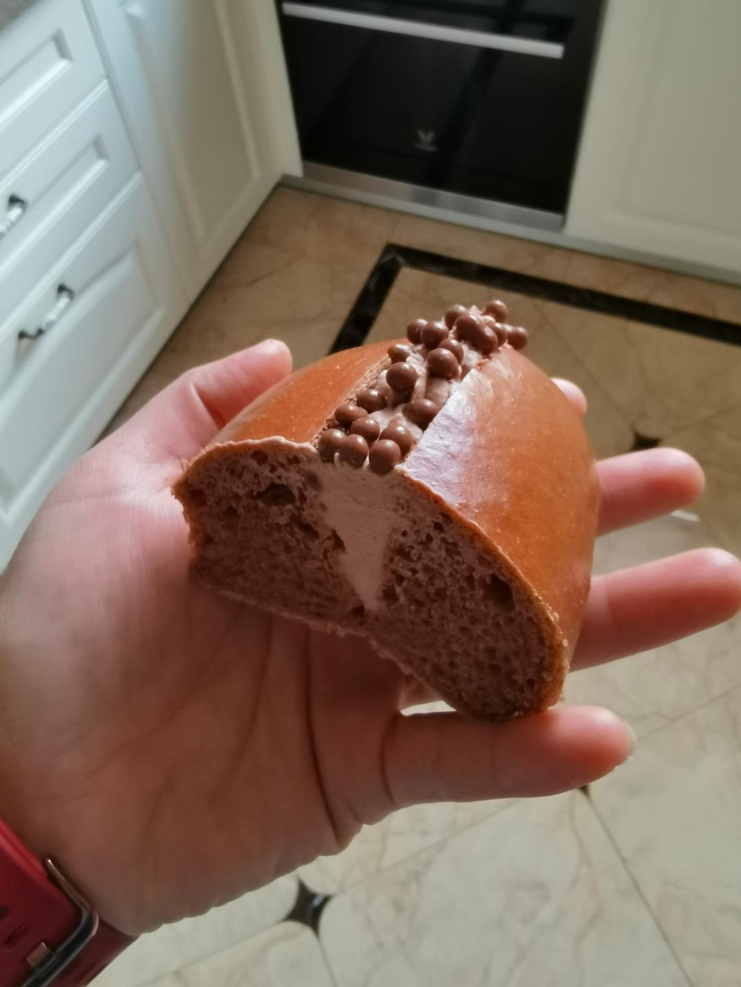 最近很火的面包，生巧脆脆珠，一口下去满嘴巧克力香
