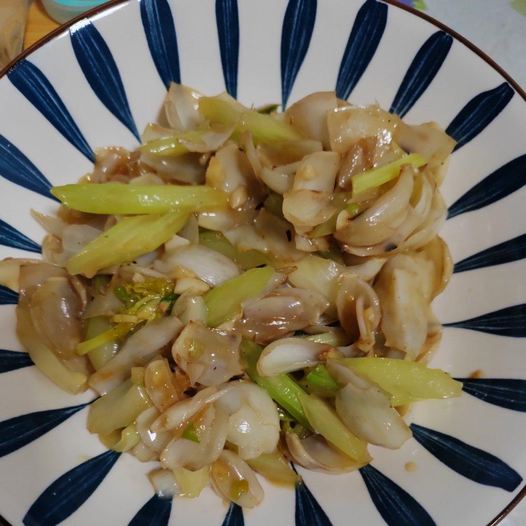 西芹炒百合