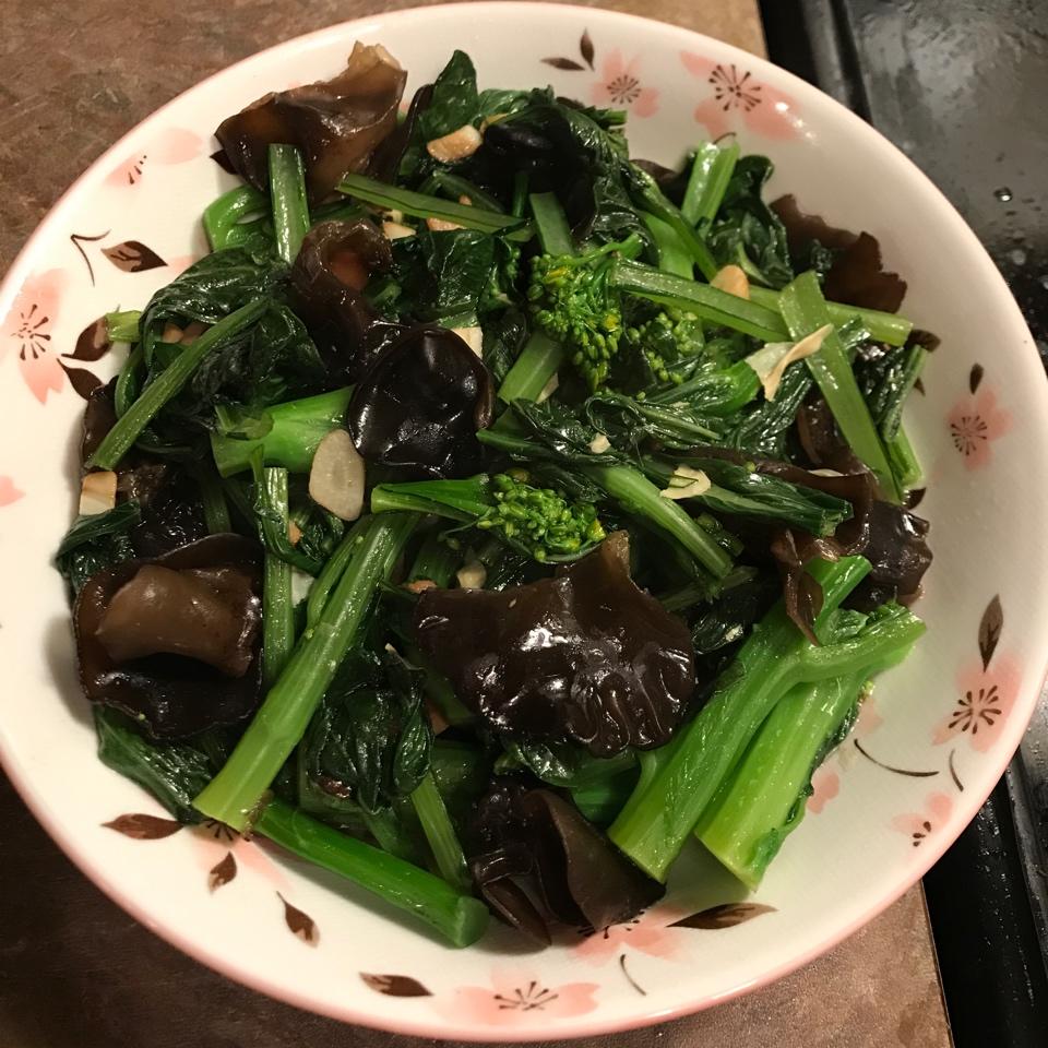 素炒木耳青菜