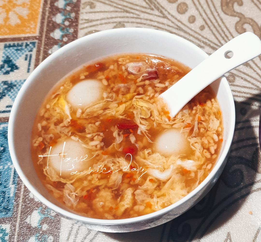 金桂酒酿流沙汤圆