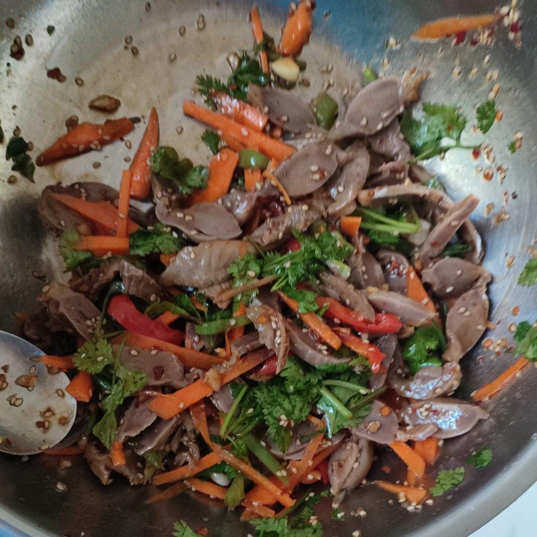 三碗米饭还不够❗️酸辣过瘾的凉拌鸡胗