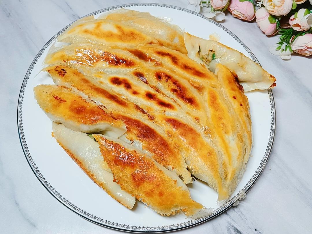 韭菜虾仁五花肉锅贴