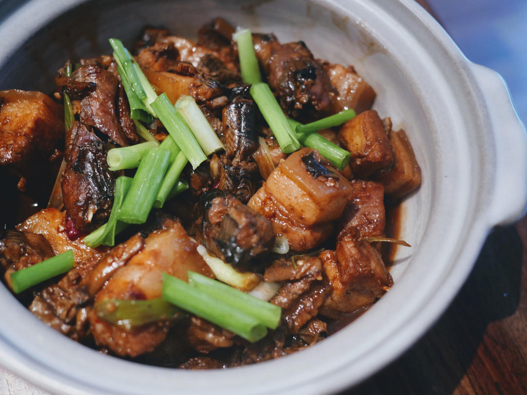 黄鳝烧红烧肉