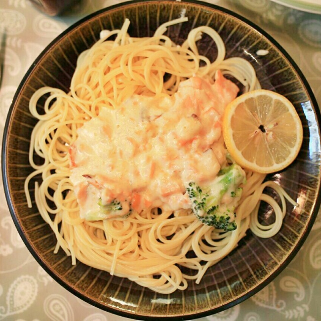 三文鱼鲜虾奶油意面