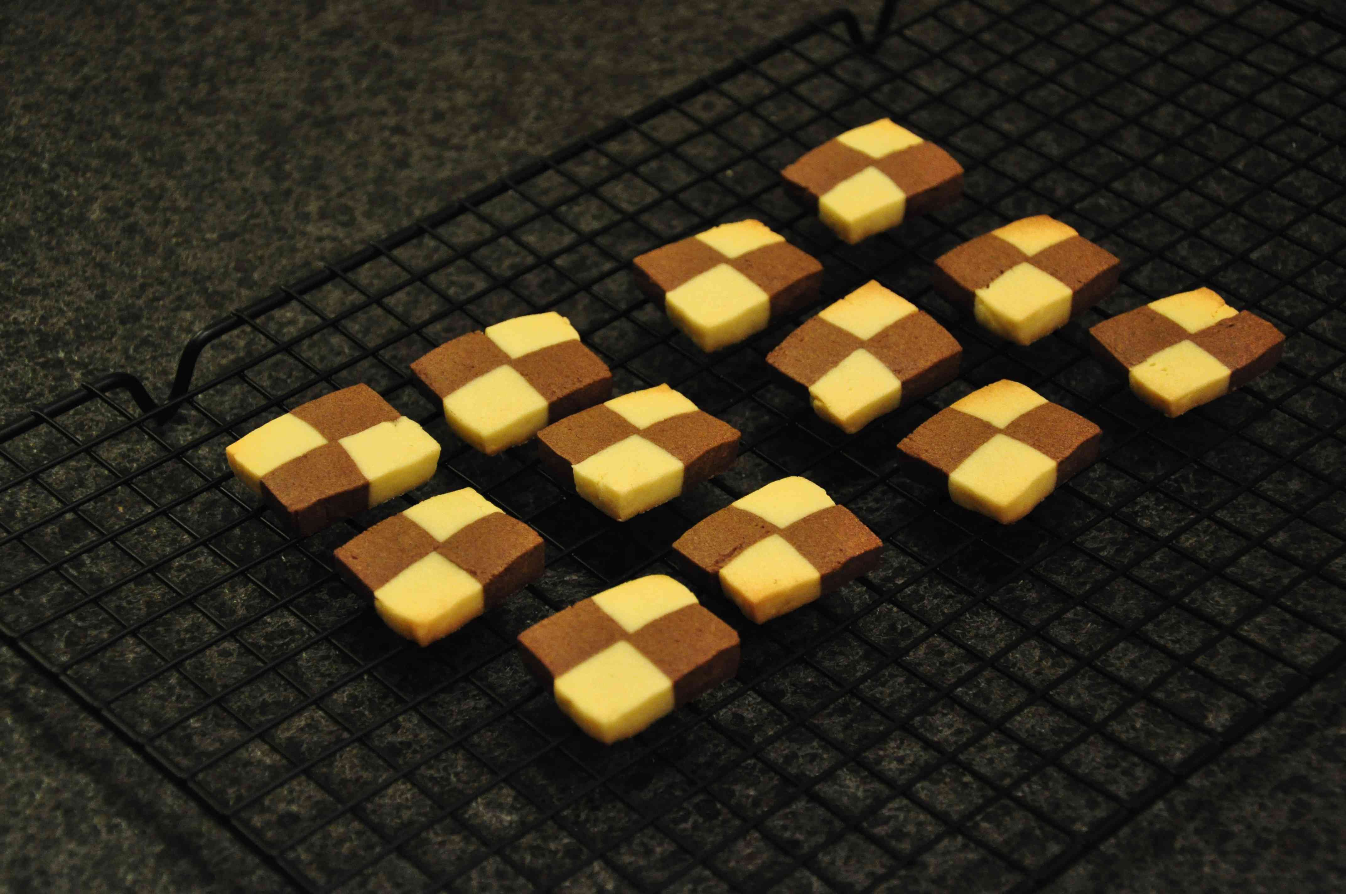 双色小棋格饼干