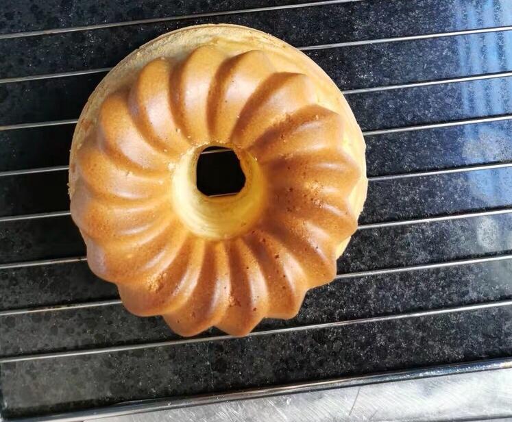 8寸萨瓦林戚风蛋糕