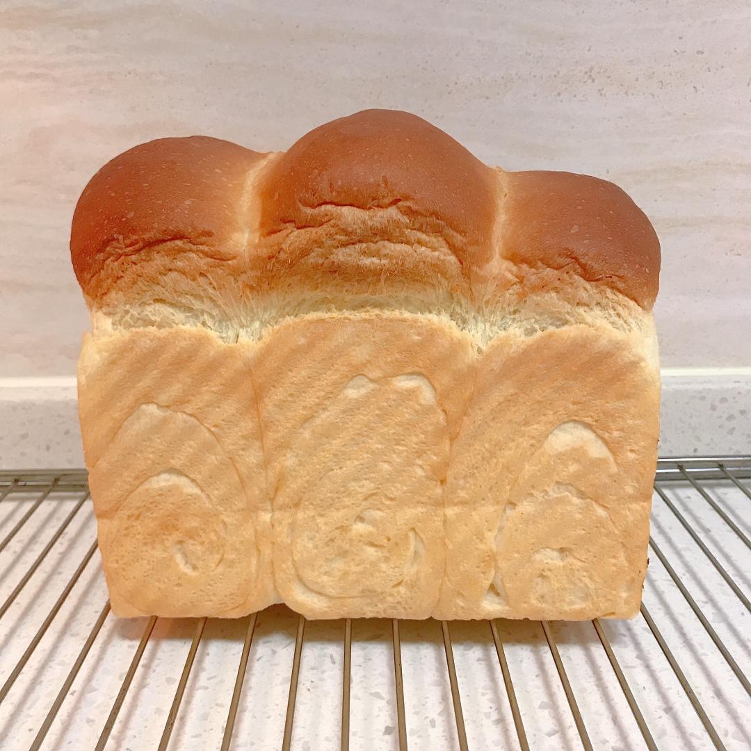 超柔牛奶棉花吐司（最详细的吐司食谱）