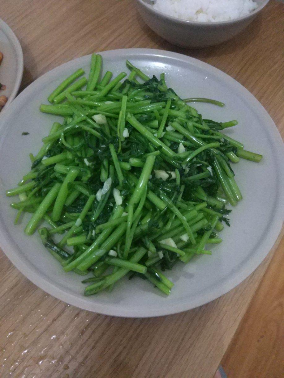 蒜蓉蒿子杆