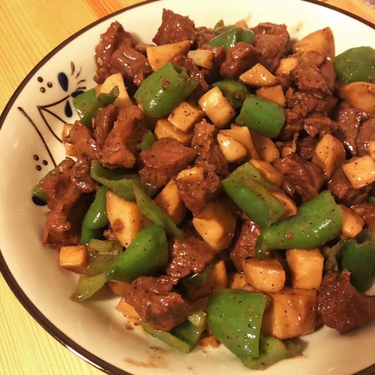 黑椒杏鲍菇牛肉粒