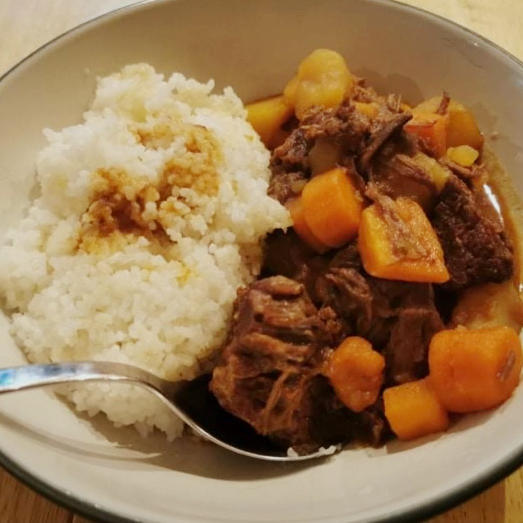 土豆焖牛腩