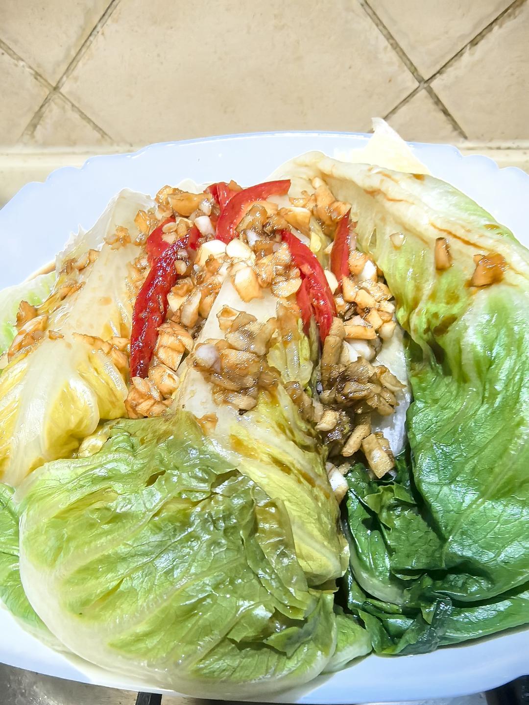 一点不输饭店的白灼罗马生菜